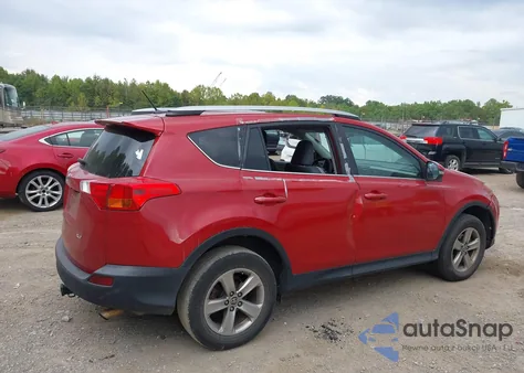 2015 Toyota Rav4 Xle z USA, uszkodzony, nr VIN 2T3WFREV9FW193299